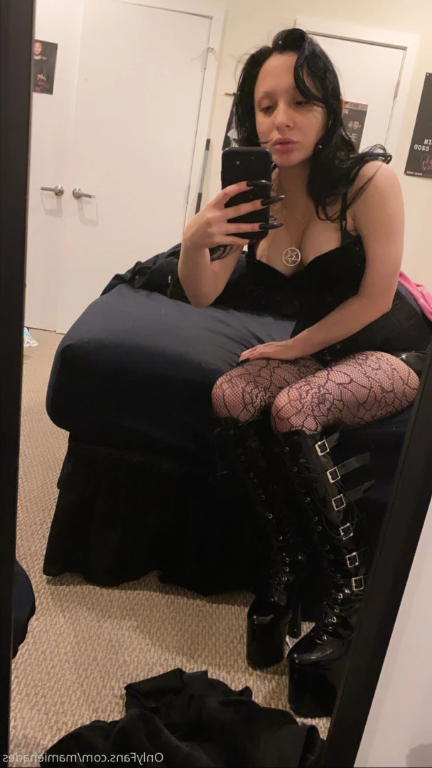 🖤 ℳ𝒶𝓂𝒾ℯ ℋ𝒶𝒹ℯ𝓈 🖤 [ mamiehades ] Onlyfans leaked photo 8605037 on Hotleaks.tv
