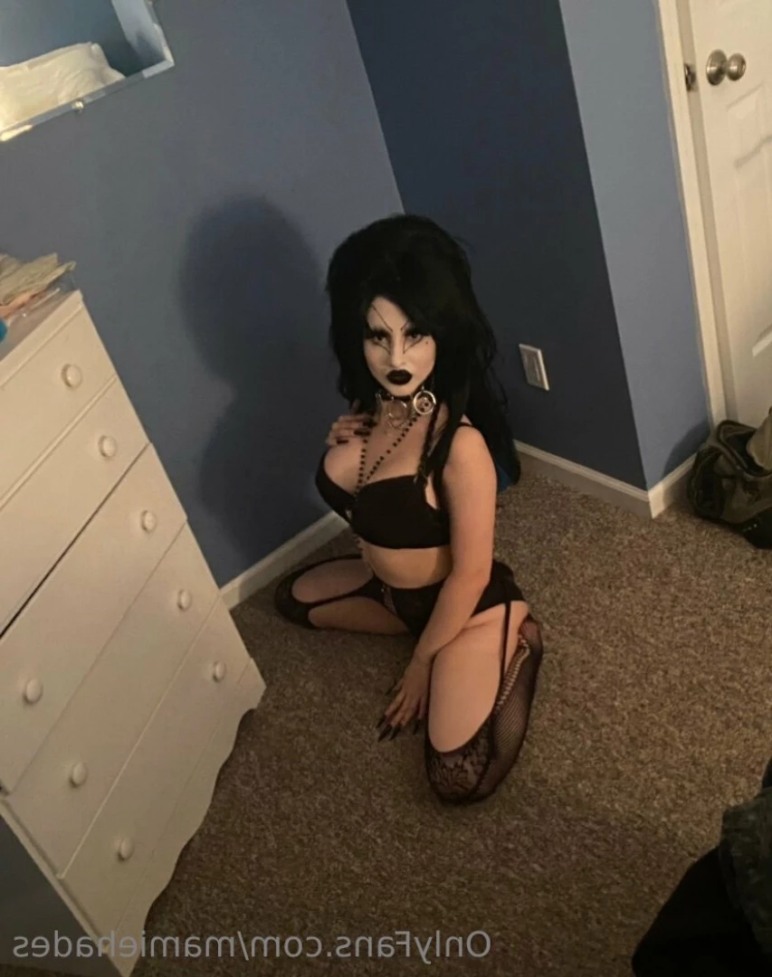 🖤 ℳ𝒶𝓂𝒾ℯ ℋ𝒶𝒹ℯ𝓈 🖤 [ mamiehades ] Onlyfans leaked photo 8606497 on Hotleaks.tv