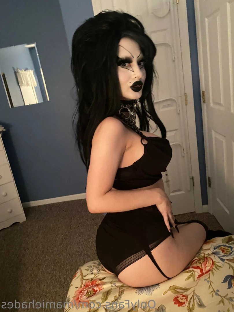 🖤 ℳ𝒶𝓂𝒾ℯ ℋ𝒶𝒹ℯ𝓈 🖤 [ mamiehades ] Onlyfans leaked photo 8608443 on Hotleaks.tv