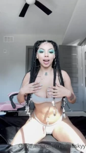 Mariaa Skyy [ mariaaskyy ] Onlyfans leaked video 10272714 on Hotleaks.tv
