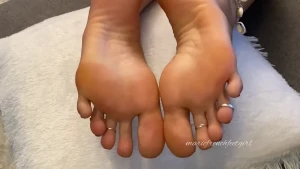 10271020