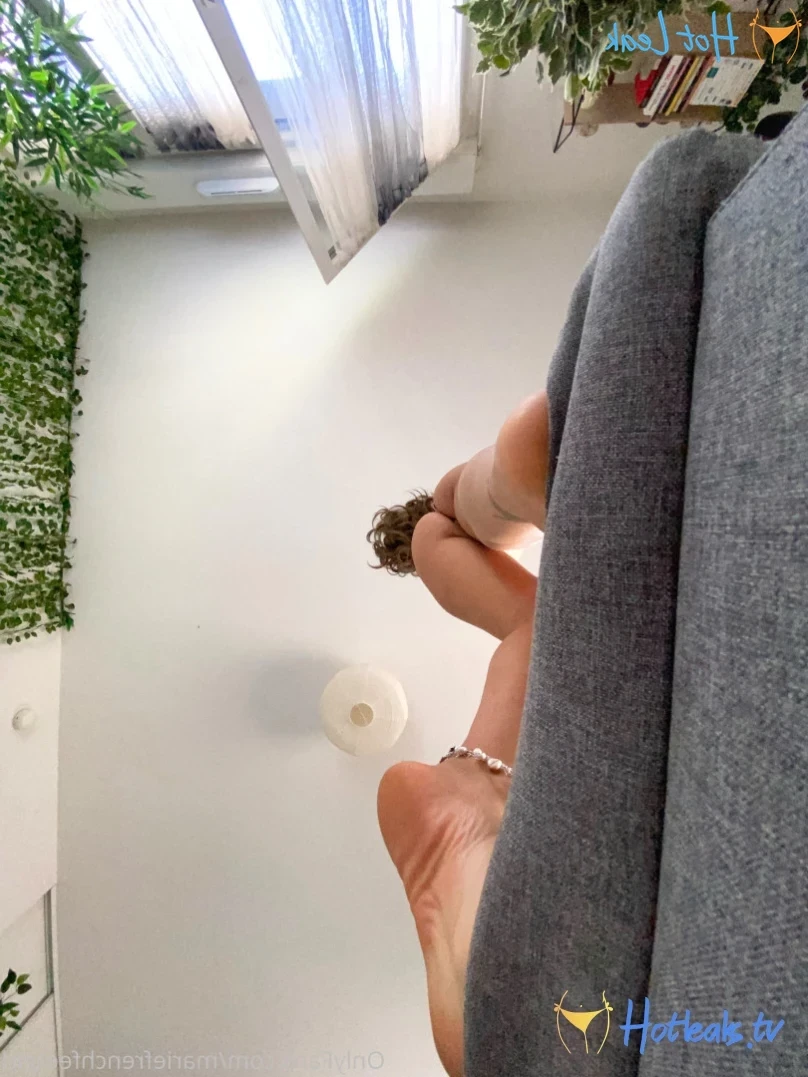 mariefrenchfeetgirl Onlyfans leaked photo 11742741 on Hotleaks.tv