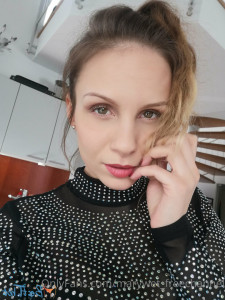 17017884