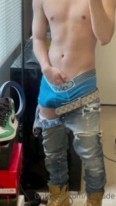 10267634