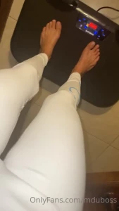 10261783