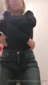 10258157