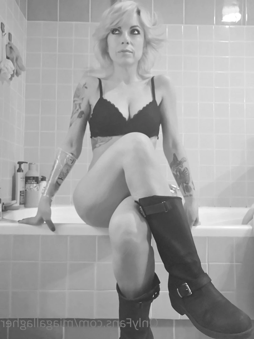 Mia Gallagher [ miagallagher ] Onlyfans leaked photo 14267997 on Hotleaks.tv