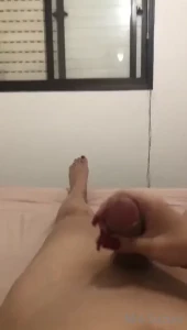 10257300