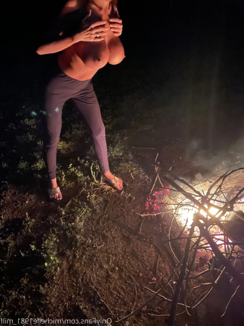 American 🇺🇸 M I L F 🫦 [ michelle1981_milf ] Onlyfans leaked photo 11499216 on Hotleaks.tv