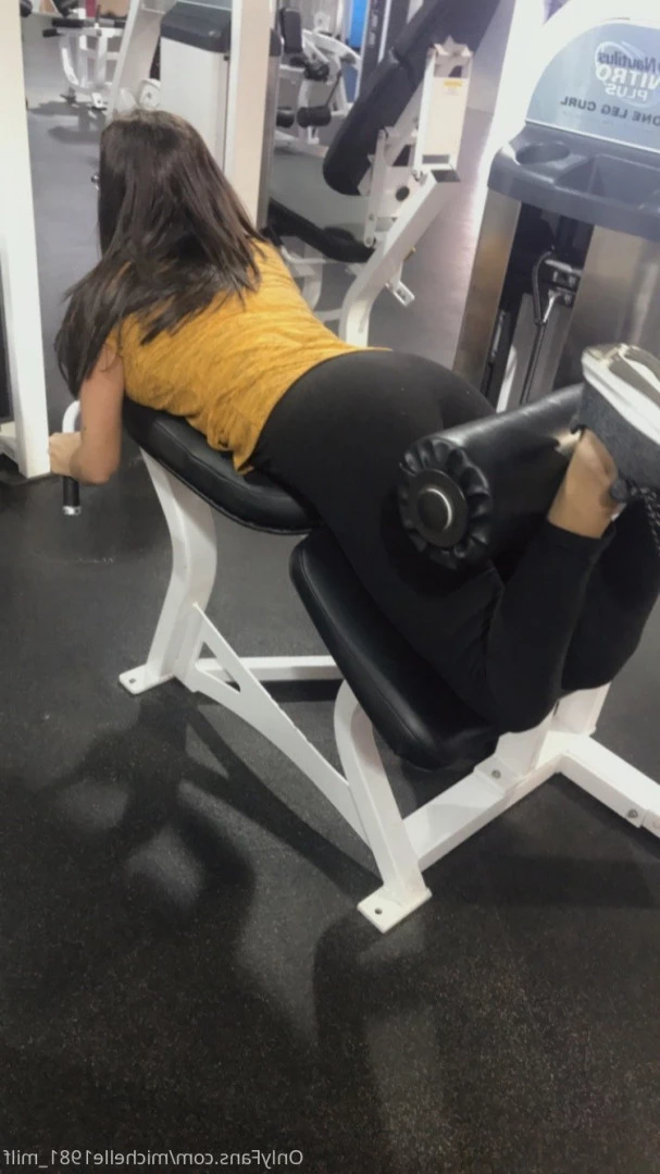 American 🇺🇸 M I L F 🫦 [ michelle1981_milf ] Onlyfans leaked photo 11623378 on Hotleaks.tv