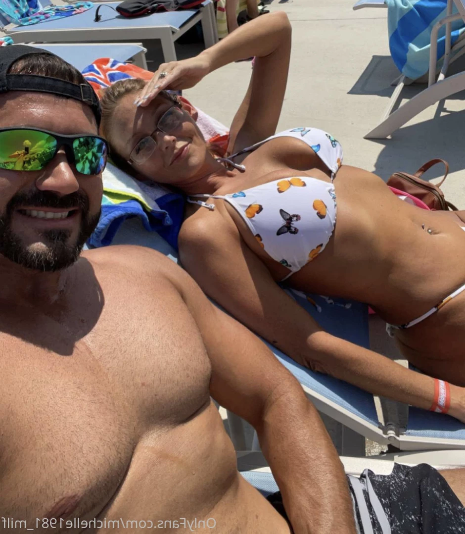 American 🇺🇸 M I L F 🫦 [ michelle1981_milf ] Onlyfans leaked photo 15840354 on Hotleaks.tv