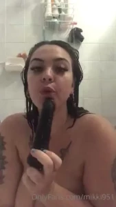 18186900