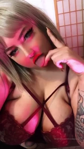10245608