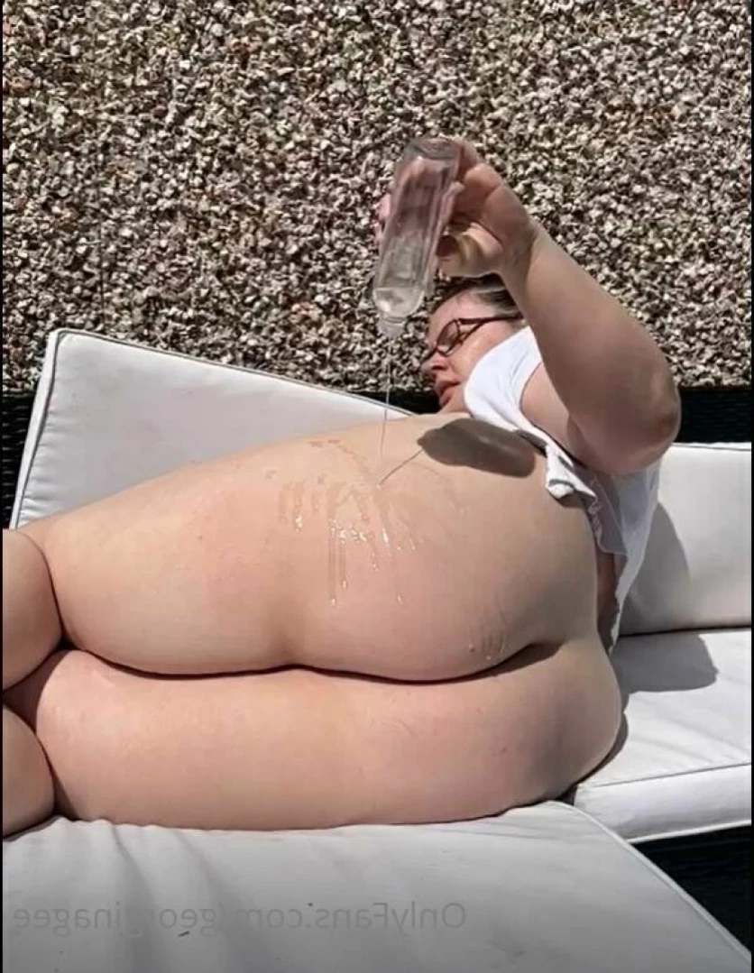 💜GeorginaGee💜 Huge Naturals 38KK [ georginagee ] Onlyfans leaked photo 11508672 on Hotleaks.tv