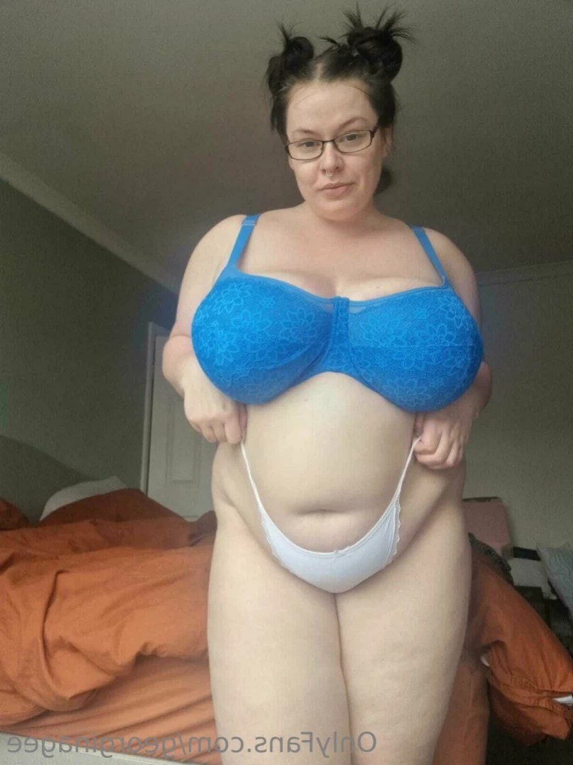 💜GeorginaGee💜 Huge Naturals 38KK [ georginagee ] Onlyfans leaked photo 11508734 on Hotleaks.tv