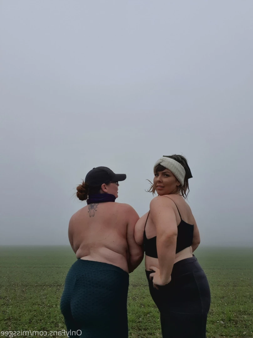 💜GeorginaGee💜 Huge Naturals 38KK [ georginagee ] Onlyfans leaked photo 11508898 on Hotleaks.tv