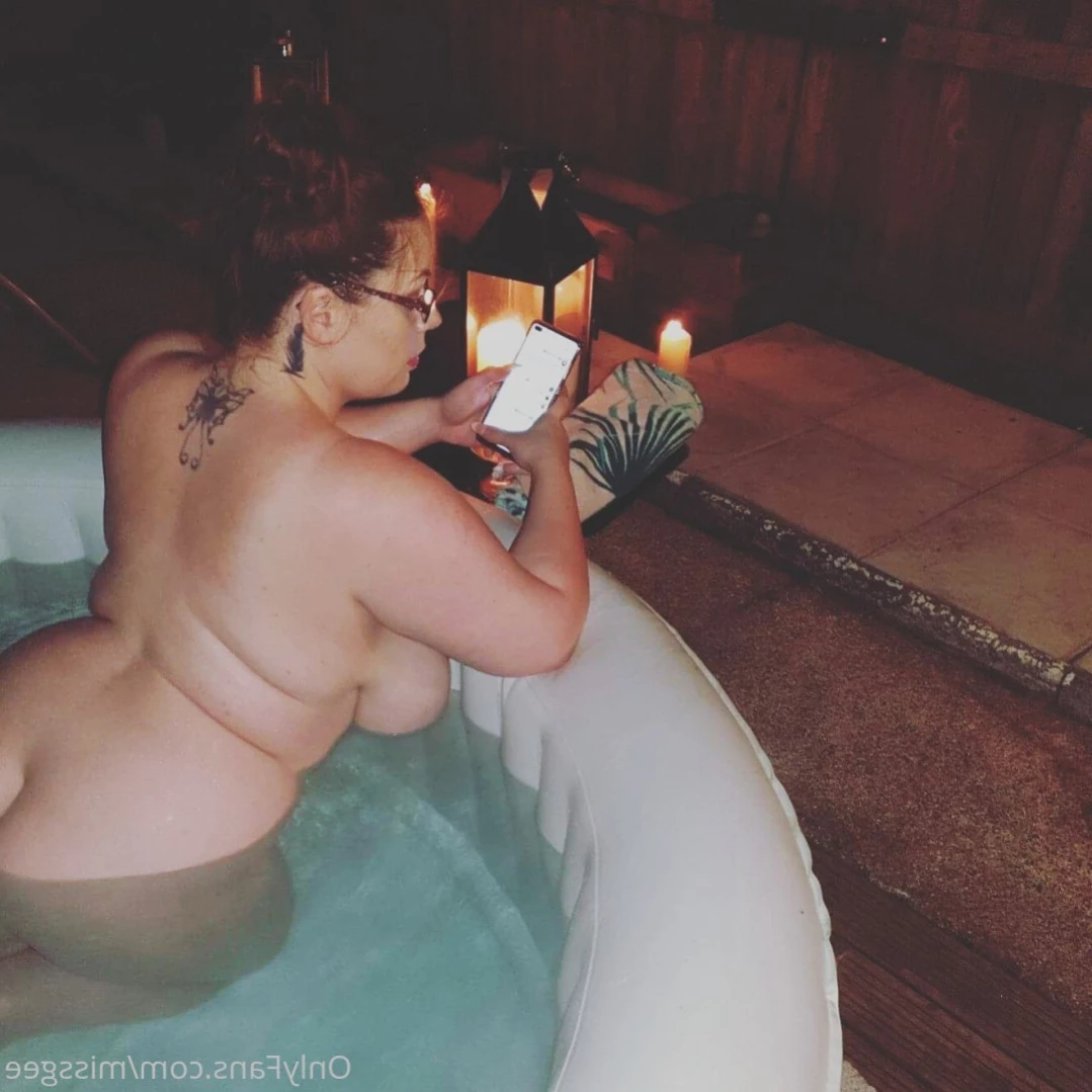 💜GeorginaGee💜 Huge Naturals 38KK [ georginagee ] Onlyfans leaked photo 11515981 on Hotleaks.tv