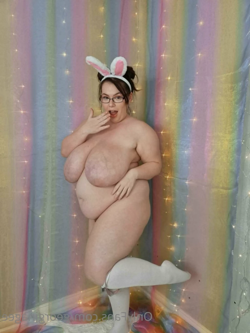 💜GeorginaGee💜 Huge Naturals 38KK [ georginagee ] Onlyfans leaked photo 11516304 on Hotleaks.tv