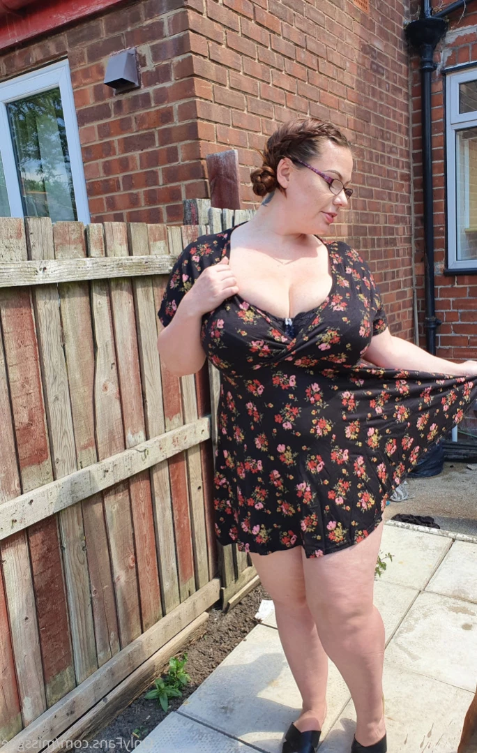 💜GeorginaGee💜 Huge Naturals 38KK [ georginagee ] Onlyfans leaked photo 12124704 on Hotleaks.tv