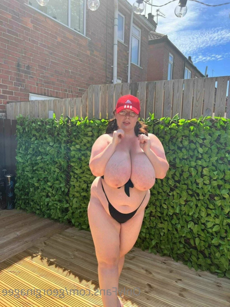 💜GeorginaGee💜 Huge Naturals 38KK [ georginagee ] Onlyfans leaked photo 13936263 on Hotleaks.tv
