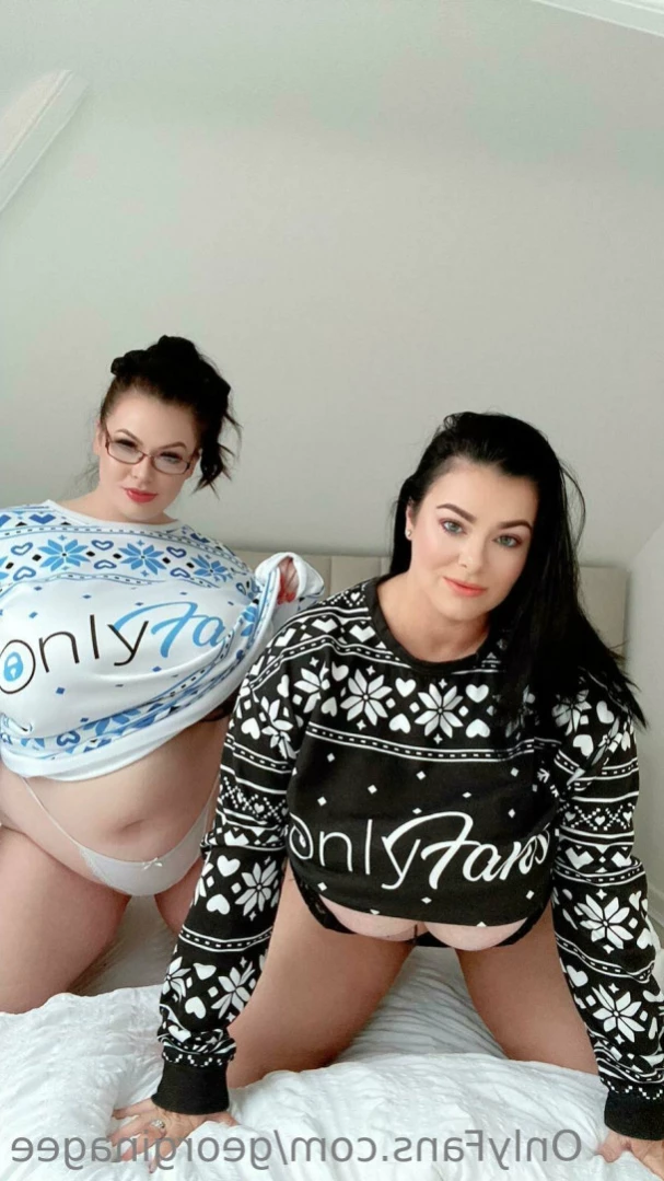 💜GeorginaGee💜 Huge Naturals 38KK [ georginagee ] Onlyfans leaked photo 14046014 on Hotleaks.tv