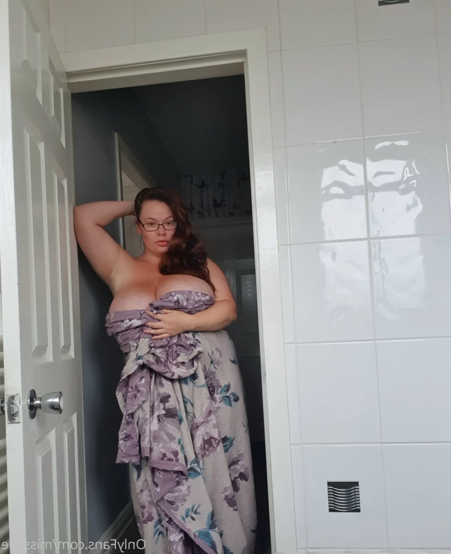 💜GeorginaGee💜 Huge Naturals 38KK [ georginagee ] Onlyfans leaked photo 14583561 on Hotleaks.tv