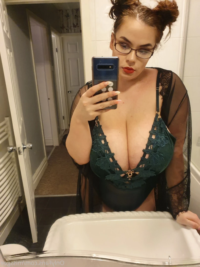 💜GeorginaGee💜 Huge Naturals 38KK [ georginagee ] Onlyfans leaked photo 15088401 on Hotleaks.tv