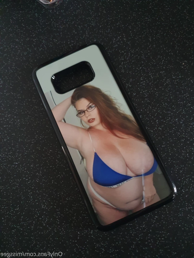💜GeorginaGee💜 Huge Naturals 38KK [ georginagee ] Onlyfans leaked photo 15088570 on Hotleaks.tv