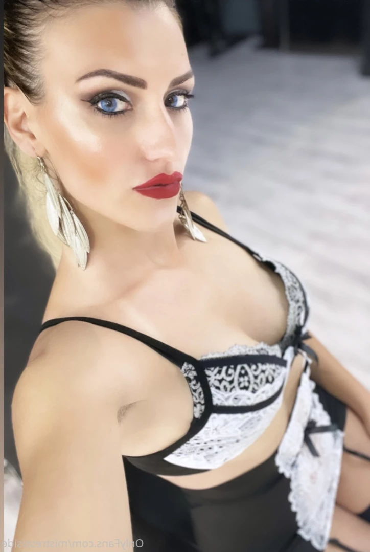Mistress Iside [ mistressiside ] Onlyfans leaked photo 11842098 on Hotleaks.tv