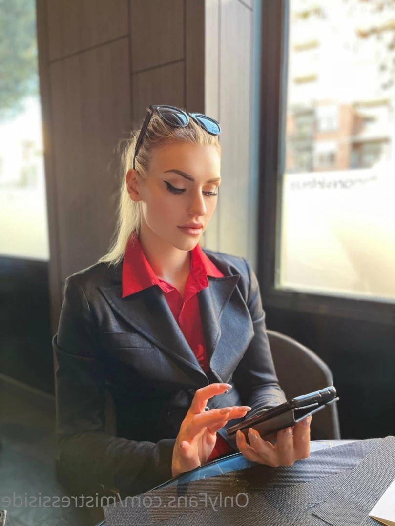 Mistress Iside [ mistressiside ] Onlyfans leaked photo 11842834 on Hotleaks.tv