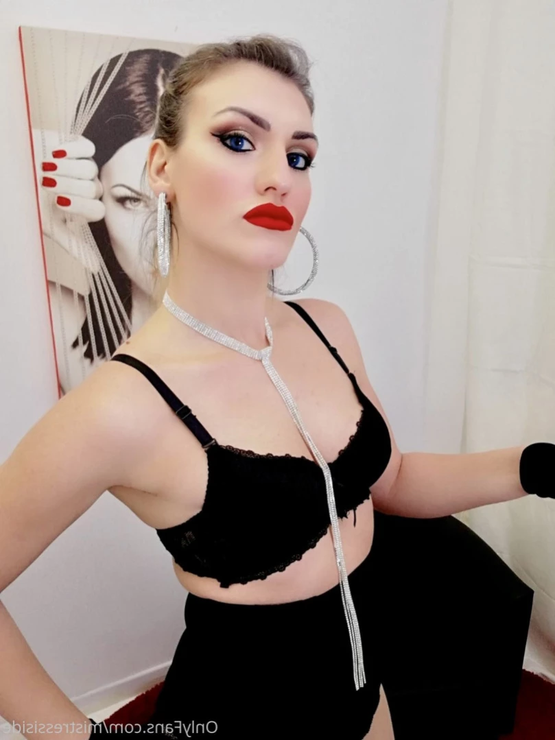 Mistress Iside [ mistressiside ] Onlyfans leaked photo 12767121 on Hotleaks.tv