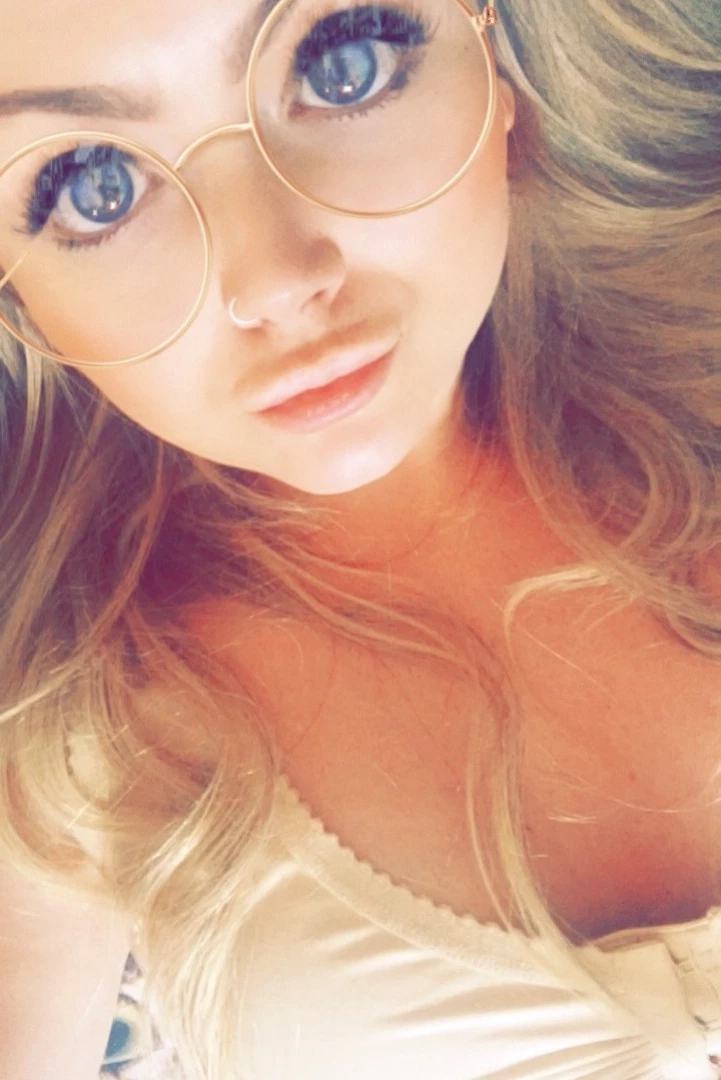 Miss Laura [ mistresslaura11 ] Onlyfans leaked photo 9956324 on Hotleaks.tv