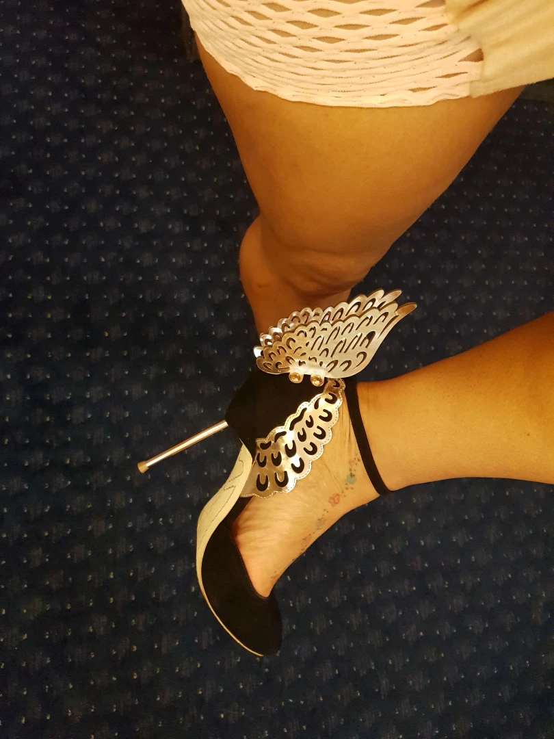 Miss Laura [ mistresslaura11 ] Onlyfans leaked photo 9957956 on Hotleaks.tv
