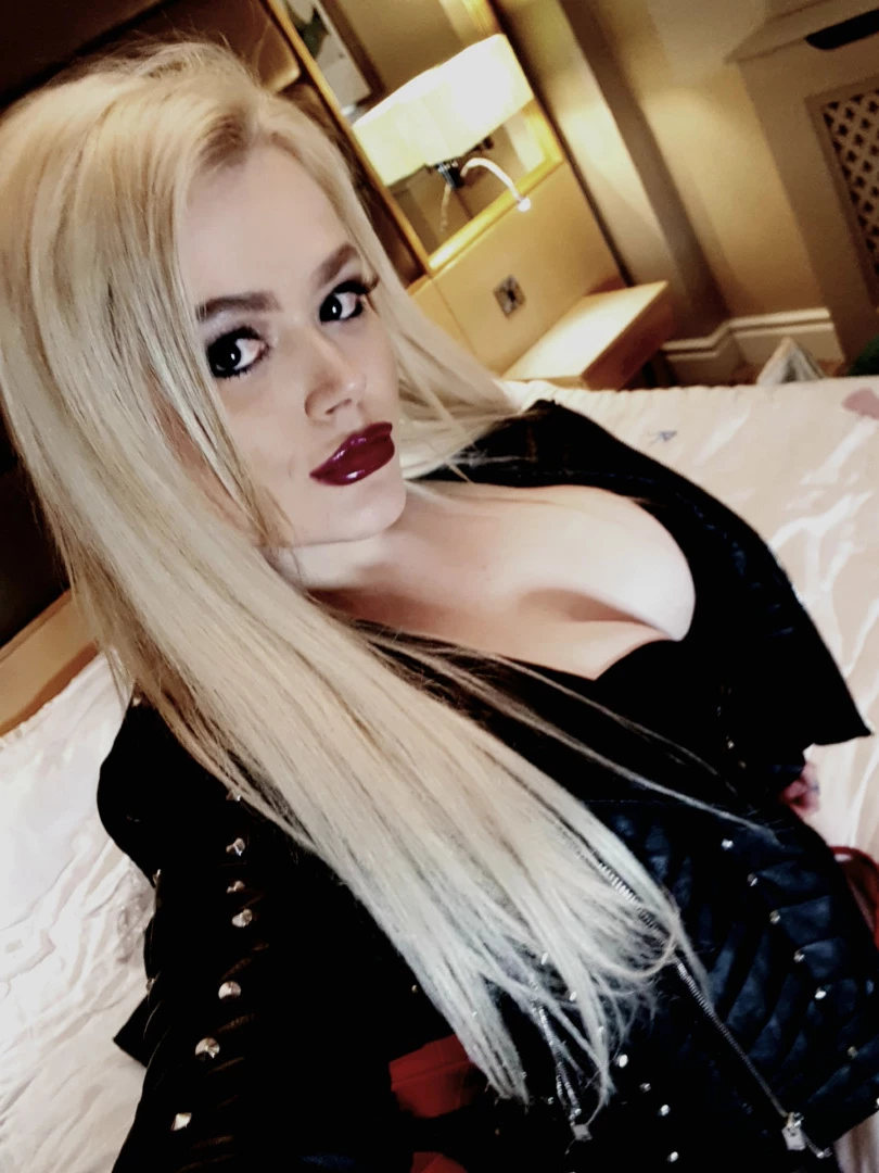Miss Laura [ mistresslaura11 ] Onlyfans leaked photo 9958189 on Hotleaks.tv