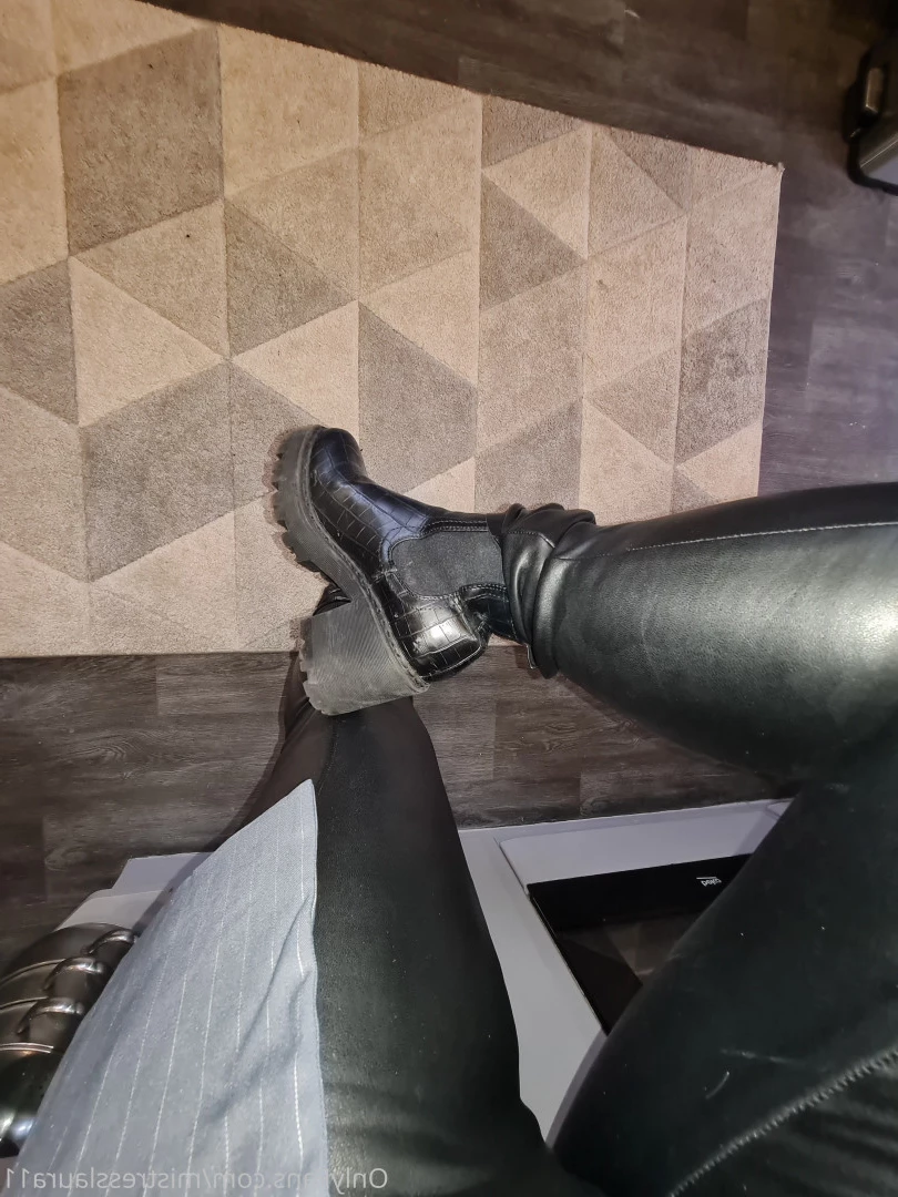 Miss Laura [ mistresslaura11 ] Onlyfans leaked photo 9958197 on Hotleaks.tv