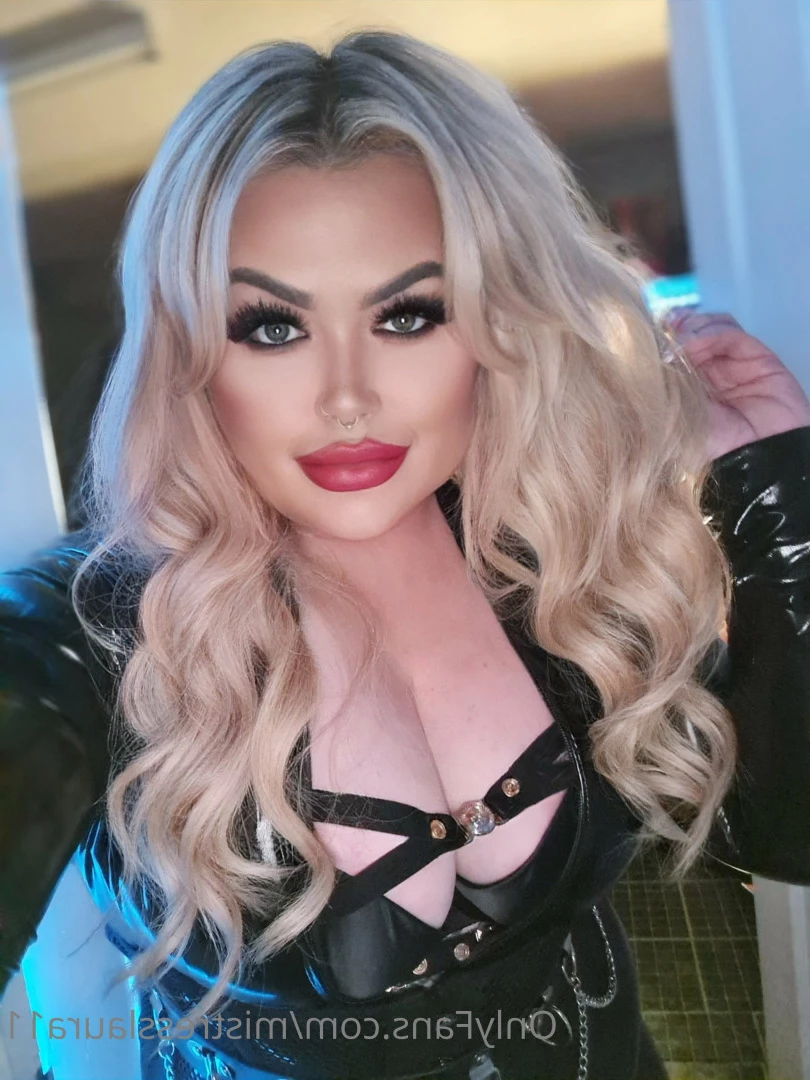 Miss Laura [ mistresslaura11 ] Onlyfans leaked photo 9958693 on Hotleaks.tv
