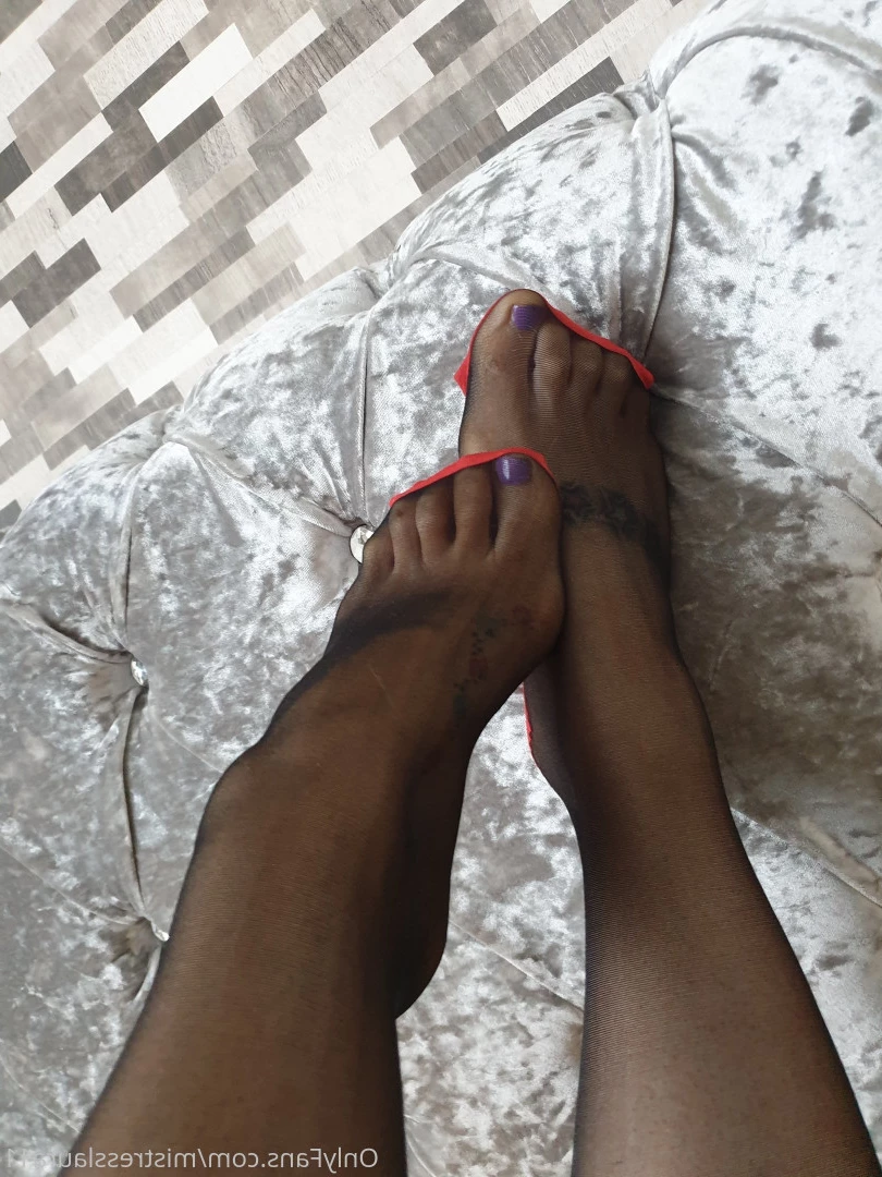 Miss Laura [ mistresslaura11 ] Onlyfans leaked photo 9958712 on Hotleaks.tv