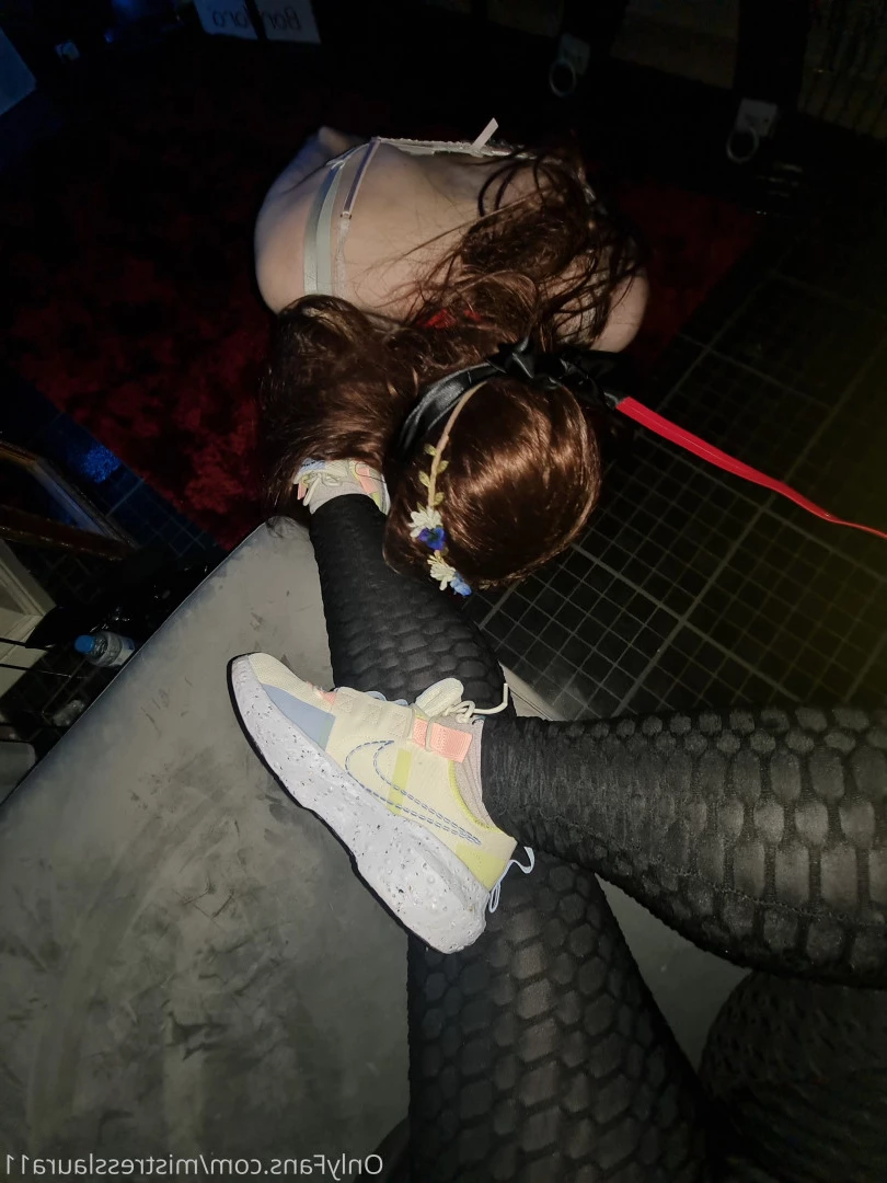Miss Laura [ mistresslaura11 ] Onlyfans leaked photo 9958795 on Hotleaks.tv