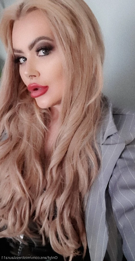 Miss Laura [ mistresslaura11 ] Onlyfans leaked photo 9959045 on Hotleaks.tv