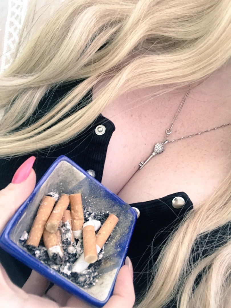 Miss Laura [ mistresslaura11 ] Onlyfans leaked photo 9959582 on Hotleaks.tv