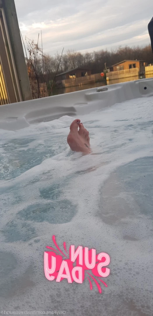 Miss Laura [ mistresslaura11 ] Onlyfans leaked photo 9959677 on Hotleaks.tv