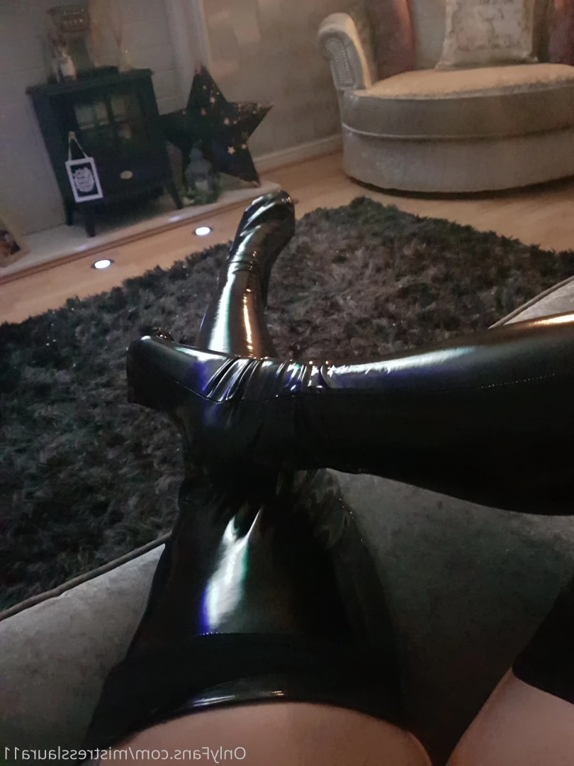Miss Laura [ mistresslaura11 ] Onlyfans leaked photo 9960354 on Hotleaks.tv