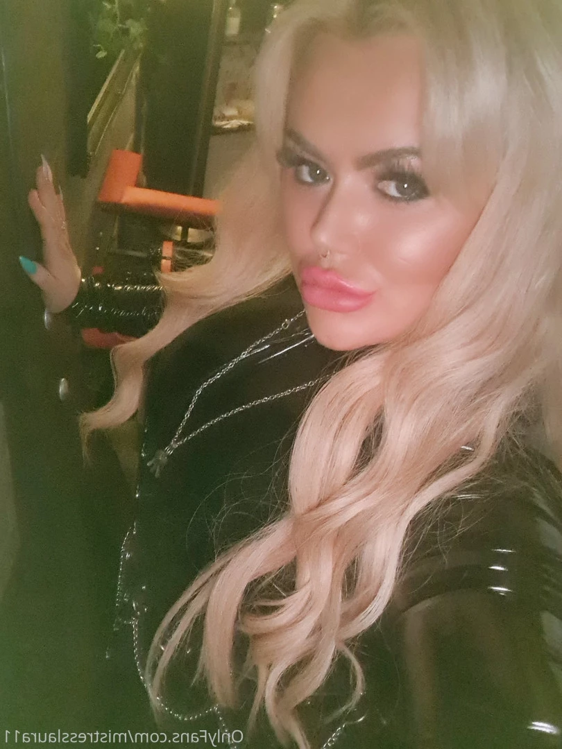 Miss Laura [ mistresslaura11 ] Onlyfans leaked photo 9960793 on Hotleaks.tv