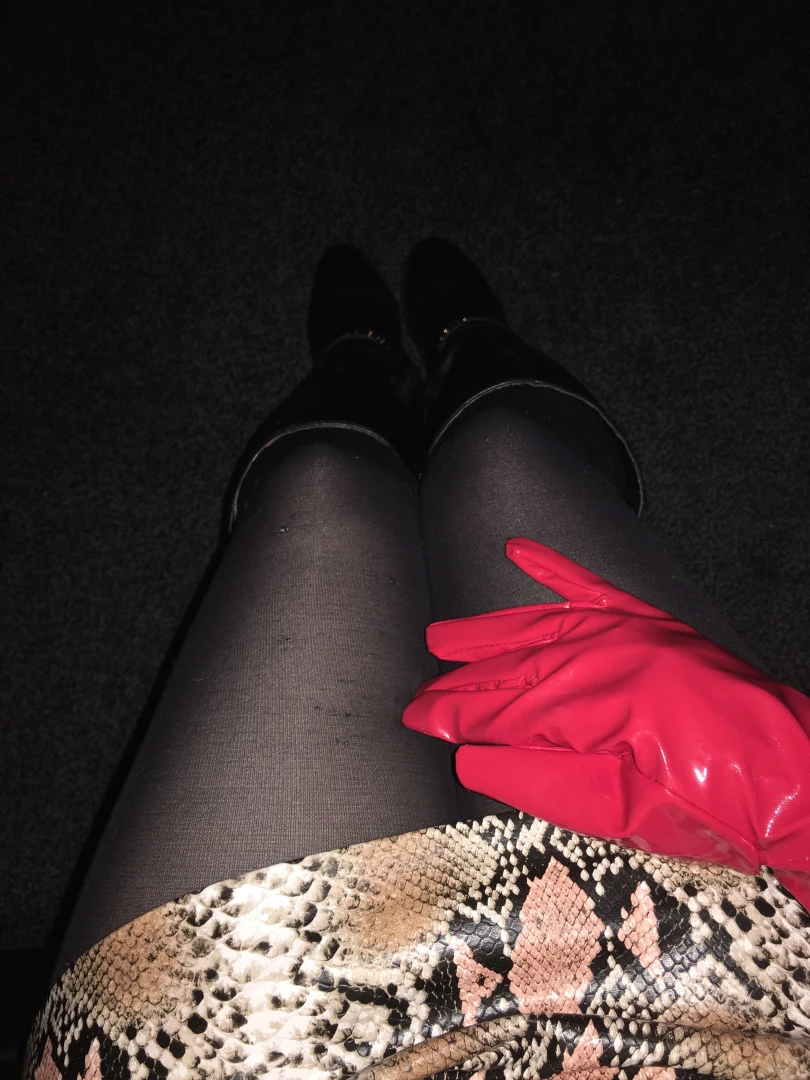 Miss Laura [ mistresslaura11 ] Onlyfans leaked photo 9961091 on Hotleaks.tv