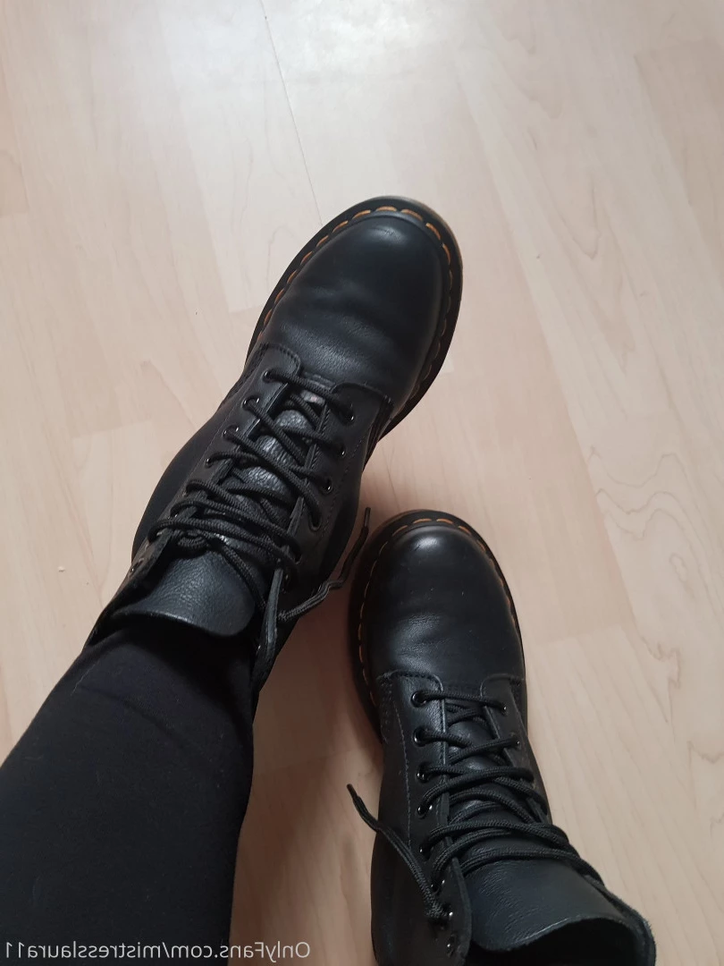 Miss Laura [ mistresslaura11 ] Onlyfans leaked photo 9961336 on Hotleaks.tv