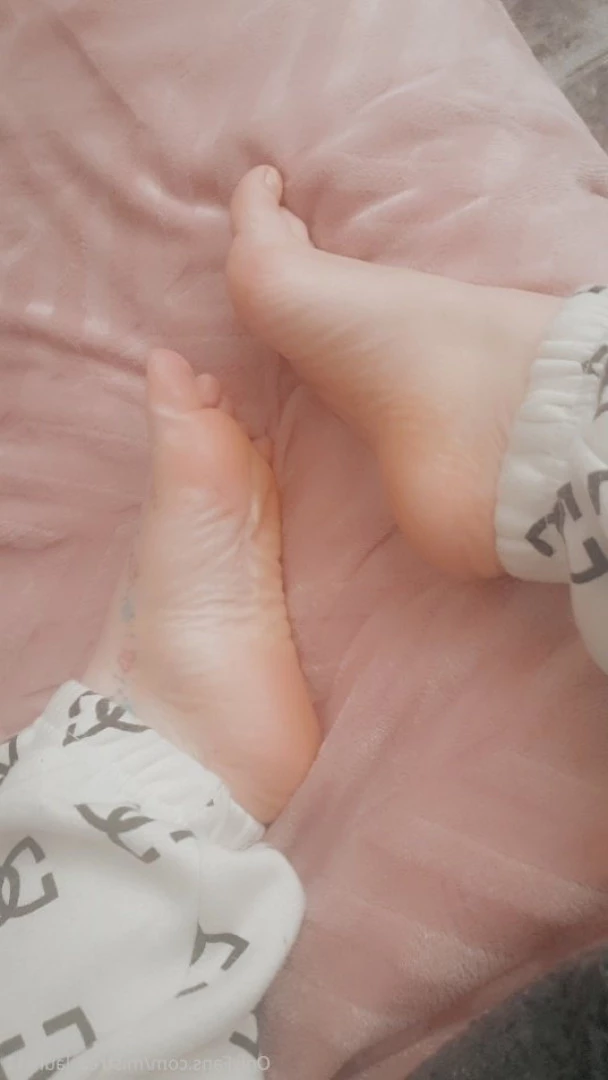 Miss Laura [ mistresslaura11 ] Onlyfans leaked photo 9961416 on Hotleaks.tv