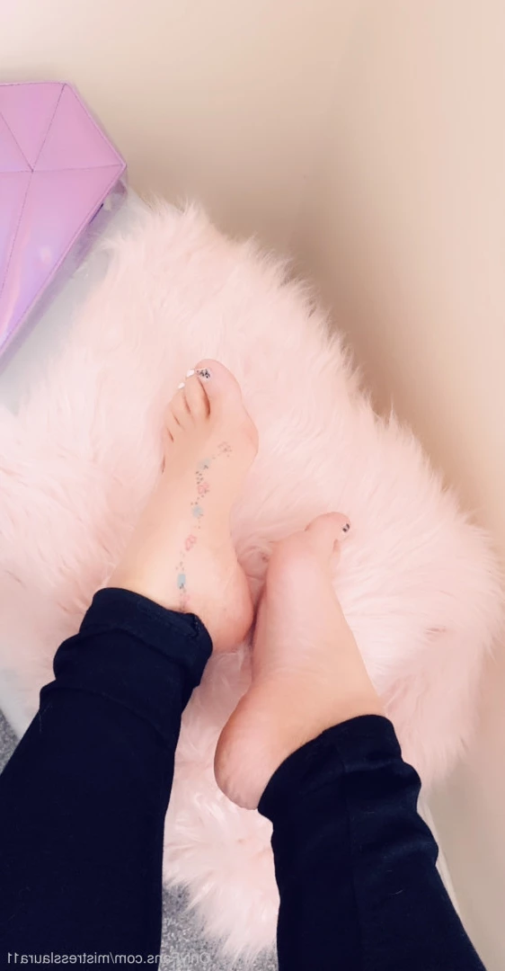 Miss Laura [ mistresslaura11 ] Onlyfans leaked photo 9961942 on Hotleaks.tv
