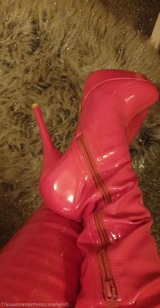 Miss Laura [ mistresslaura11 ] Onlyfans leaked photo 9962581 on Hotleaks.tv