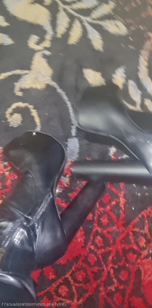 Miss Laura [ mistresslaura11 ] Onlyfans leaked photo 9962595 on Hotleaks.tv