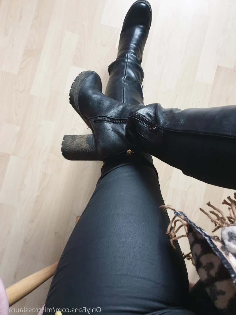 Miss Laura [ mistresslaura11 ] Onlyfans leaked photo 9963379 on Hotleaks.tv